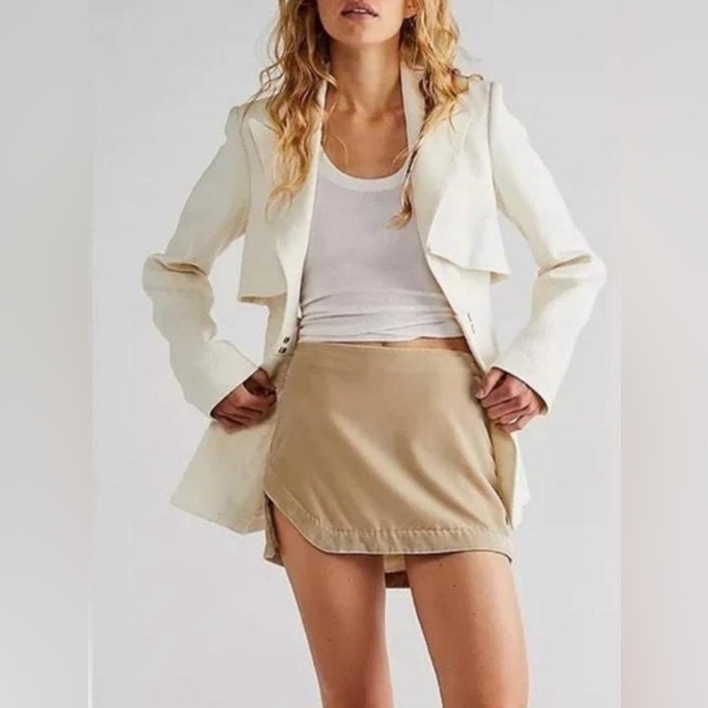 NWOT Free People, Annalise Velvet Mini Skirt, Size 4 in Morning Oat